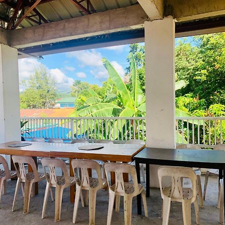 Perlies Inn Tanay Barkada House Esterno foto