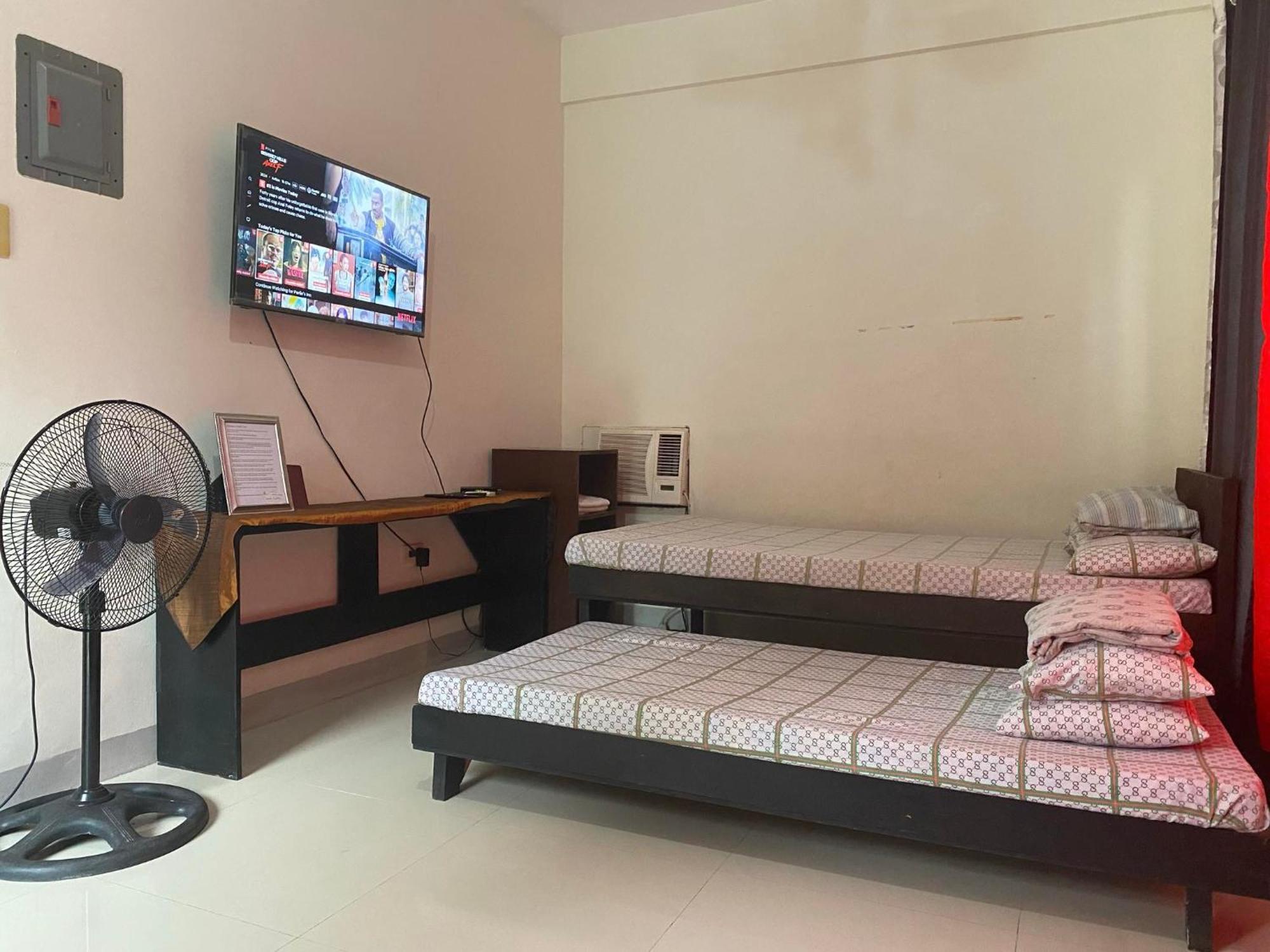 Perlies Inn Tanay Barkada House Esterno foto